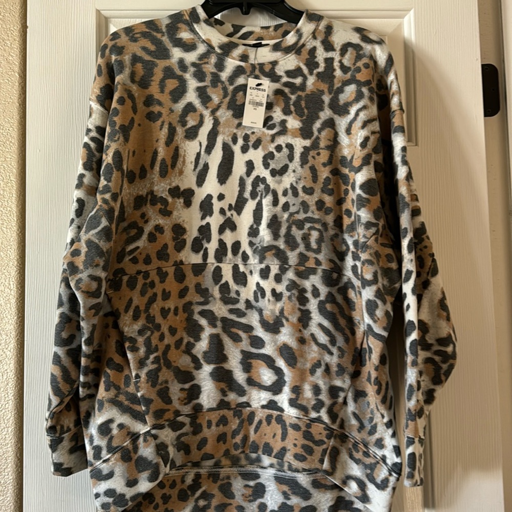 NWT Express oversized leopard print sweatshirt size XS